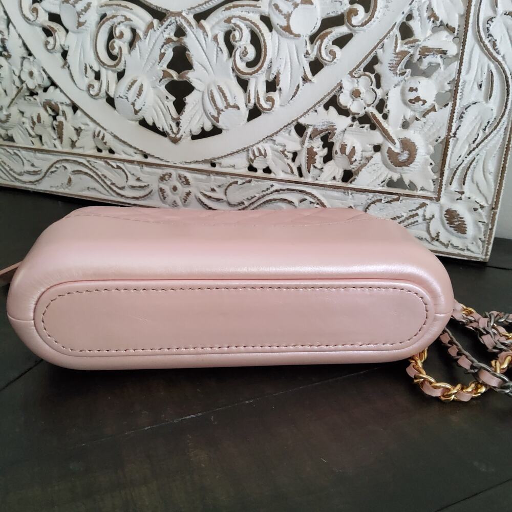Chanel Gabrielle Clutch With Chain Iridescent Pink Quilted Lambskin Crossbody - Picture 14 of 16